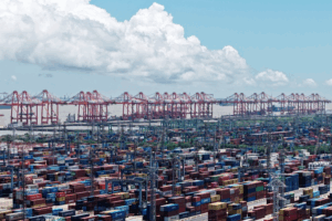 China_Exports__1B_Daily_to_US_Despite_Trade_Tensions__Bloomberg_Report - Khabar Asia China_Exports__1B_Daily_to_US_Despite_Trade_Tensions__Bloomberg_Report