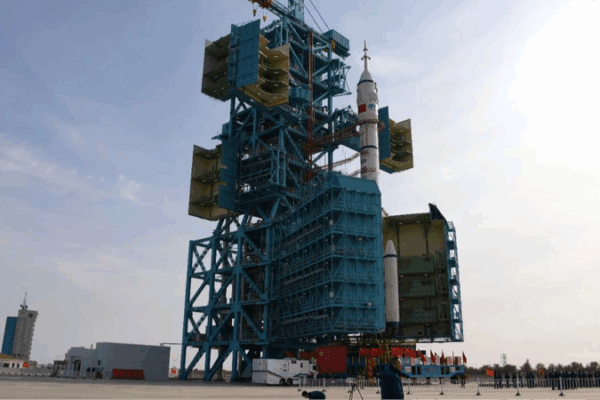 China_Prepares_for_Historic_Shenzhou_21_Crewed_Space_Launch
