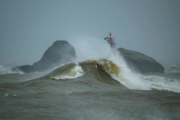 China Renews Typhoon Fengshen Alert as Storm Threatens South China_Renews_Typhoon_Fengshen_Alert_as_Storm_Threatens_South