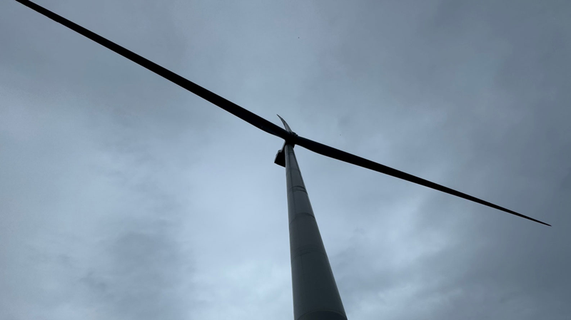 China_Tests_World_s_Largest_Offshore_Wind_Turbine_in_Shandong
