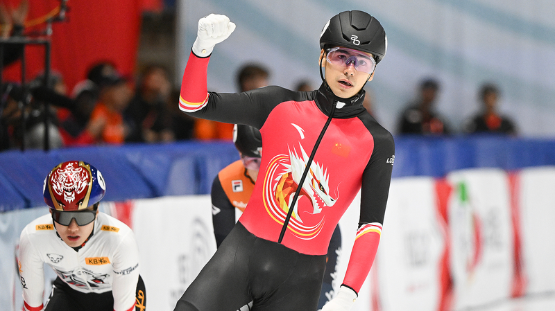 China_s_Liu_Shaoang_Secures_Gold_in_Thrilling_Short_Track_Relay_at_ISU_World_Tour