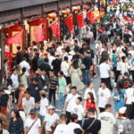 China_s_National_Day_Holiday_Sparks_Travel_and_Spending_Surge - Khabar Asia China_s_National_Day_Holiday_Sparks_Travel_and_Spending_Surge