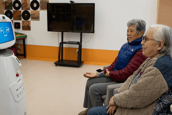 China’s Tech-Driven Elderly Care Strategy Gains Momentum China_s_Tech_Driven_Elderly_Care_Strategy_Gains_Momentum