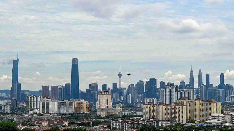 Chinese_Delegation_Engages_Media_in_Kuala_Lumpur video poster