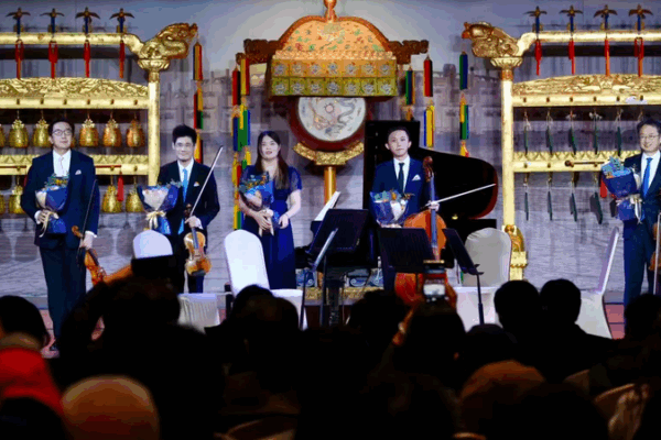 East Meets West: Temple of Heaven Hosts Musical Fusion Event East_Meets_West__Temple_of_Heaven_Hosts_Musical_Fusion_Event