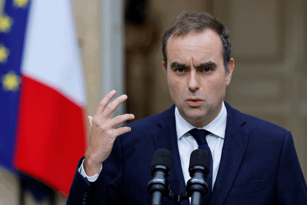 French PM Scraps Minister Severance Pay Amid Budget Crisis French_PM_Scraps_Minister_Severance_Pay_Amid_Budget_Crisis
