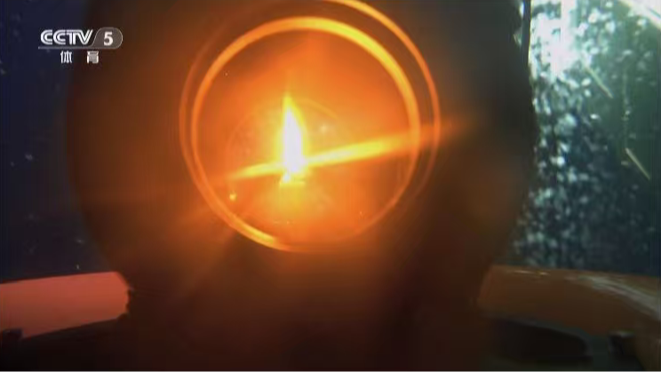 Guangzhou_Ignites_Historic_National_Games_Flame_with_South_China_Sea_Energy