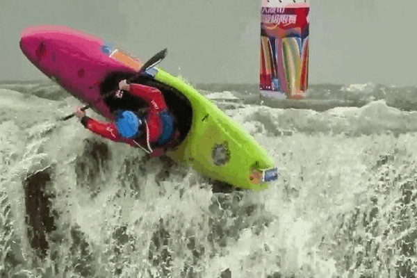 Huangguoshu Waterfall Hosts World’s First Through-the-Waterfall Canoe Slalom Huangguoshu_Waterfall_Hosts_World_s_First_Through_the_Waterfall_Canoe_Slalom video poster