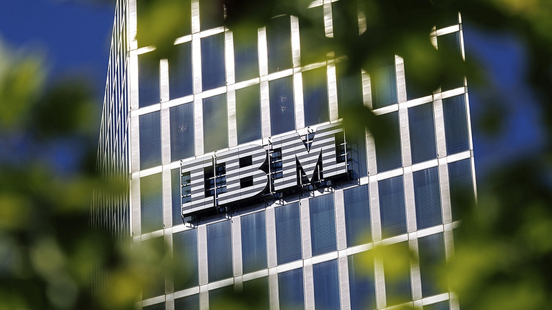 IBM_Achieves_Quantum_Leap_with_AMD_Chips_in_Error_Correction_Breakthrough - Khabar Asia IBM_Achieves_Quantum_Leap_with_AMD_Chips_in_Error_Correction_Breakthrough