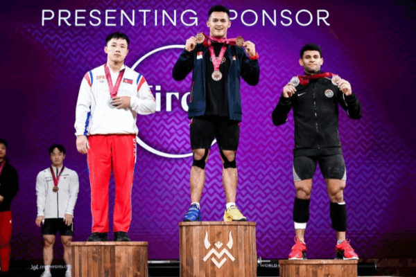 Indonesian Lifter Rizki Juniansyah Smashes Clean & Jerk World Record at IWF Worlds Indonesian_Lifter_Rizki_Juniansyah_Smashes_Clean___Jerk_World_Record_at_IWF_Worlds