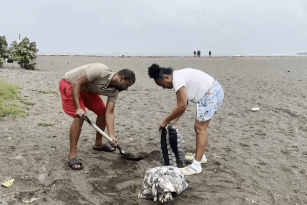 Jamaica_Braces_for_Historic_Hurricane_Melissa_as_Category_5_Storm_Nears_poster - Khabar Asia Jamaica_Braces_for_Historic_Hurricane_Melissa_as_Category_5_Storm_Nears video poster