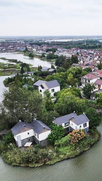 Jiangsu_s_Dongluo_Village_Wins_UN_Tourism_Honor_poster - Khabar Asia Jiangsu_s_Dongluo_Village_Wins_UN_Tourism_Honor video poster