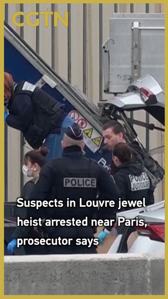 Louvre_Jewel_Heist_Suspects_Arrested_Near_Paris__Prosecutor_Confirms_poster - Khabar Asia Louvre_Jewel_Heist_Suspects_Arrested_Near_Paris__Prosecutor_Confirms video poster