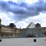 Louvre_Reopens_After_Crown_Jewels_Heist__Security_Under_Scrutiny_poster - Khabar Asia Louvre_Reopens_After_Crown_Jewels_Heist__Security_Under_Scrutiny video poster