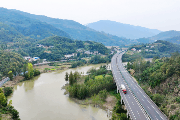 Rural Roads Fuel China’s Revitalization and Prosperity Rural_Roads_Fuel_China_s_Revitalization_and_Prosperity