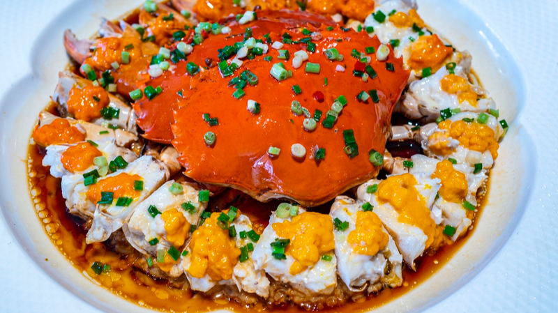 Shanghai’s Festive Tables Overflow with Tradition and Togetherness Shanghai_s_Festive_Tables_Overflow_with_Tradition_and_Togetherness