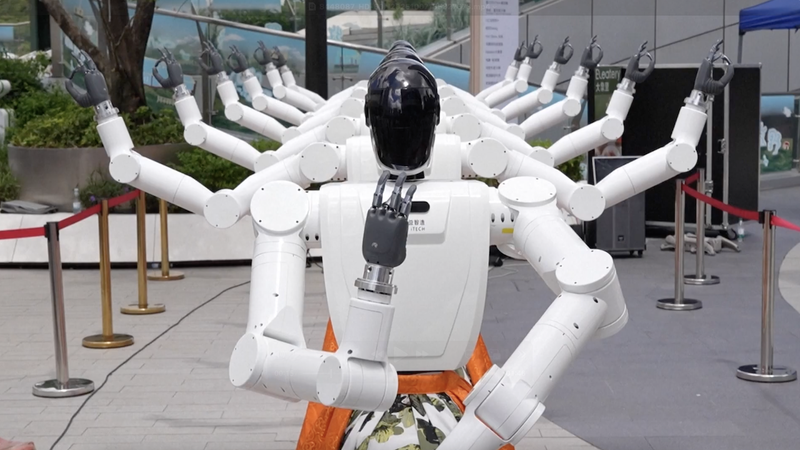 Tech_Meets_Tradition__Drones_and_Robots_Light_Up_China_s_National_Day video poster