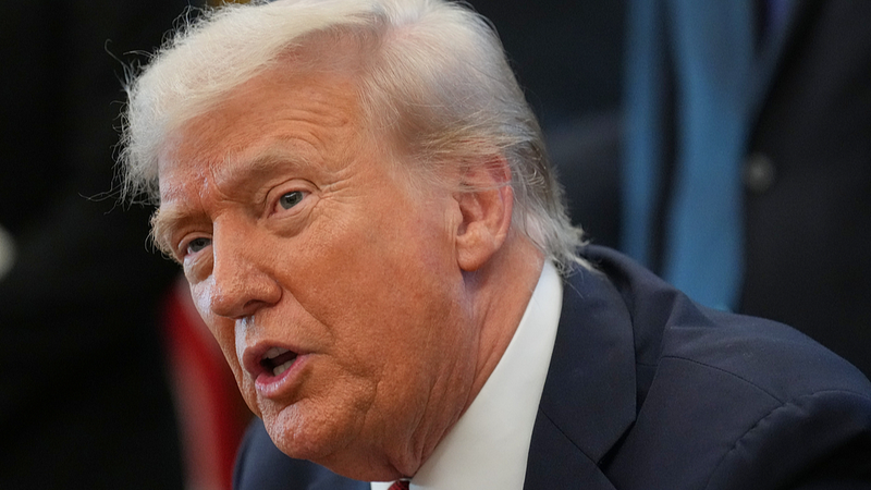 US Government Shutdown Intensifies Partisan Divide Amid Healthcare Standoff US_Government_Shutdown_Intensifies_Partisan_Divide_Amid_Healthcare_Standoff