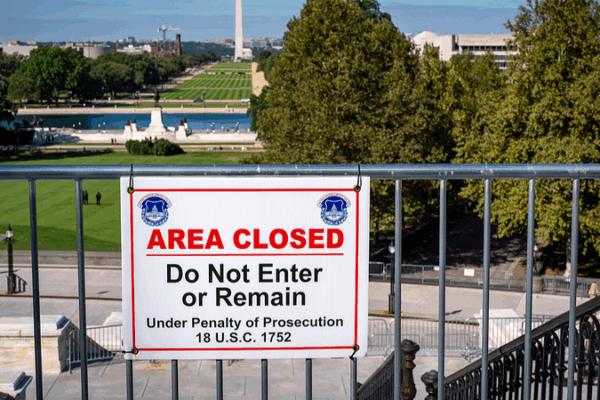 US Government Shutdown Looms as Senate Deadlocks on Spending Bill US_Government_Shutdown_Looms_as_Senate_Deadlocks_on_Spending_Bill
