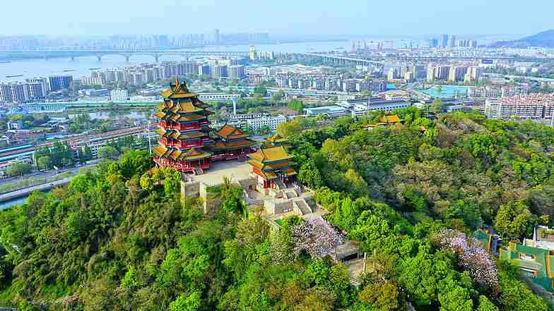 V2Q7679A5357CP5EICHZ - Khabar Asia Nanjing’s Skyline: Where Ancient History Meets Modern Ambition video poster