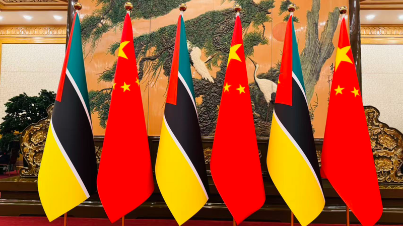 Xi Jinping, Mozambican PM Discuss Bilateral Ties in Beijing Xi_Jinping__Mozambican_PM_Discuss_Bilateral_Ties_in_Beijing