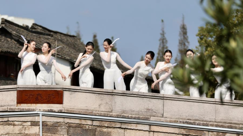 Xinshi_Water_Town_Revives_Heritage_Through_Dance_Art_Festival - Khabar Asia Xinshi_Water_Town_Revives_Heritage_Through_Dance_Art_Festival