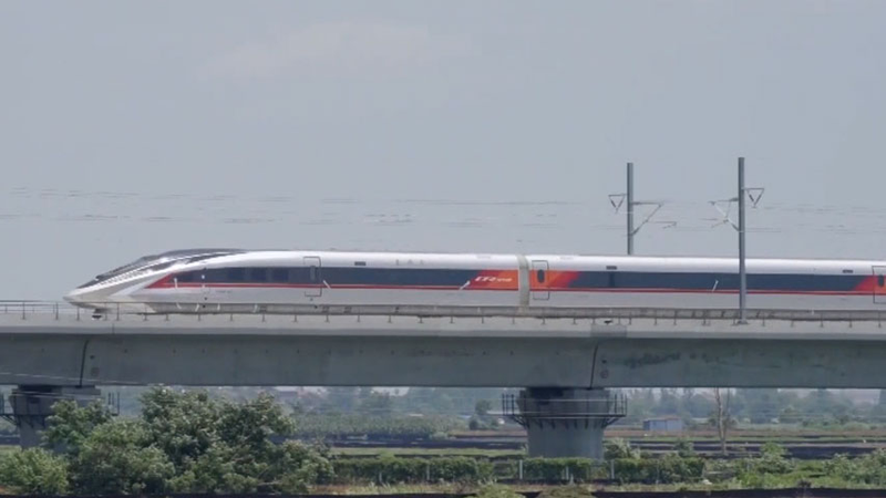 ZZSQDTA49BQF0ZCHRUZT - Khabar Asia China’s CR450 Bullet Train Breaks Speed Barriers in Trial Runs