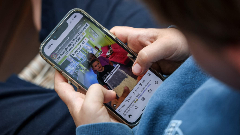 Australia_Enforces_World_First_Social_Media_Ban_for_Teens_Under_16 - Khabar Asia Australia_Enforces_World_First_Social_Media_Ban_for_Teens_Under_16