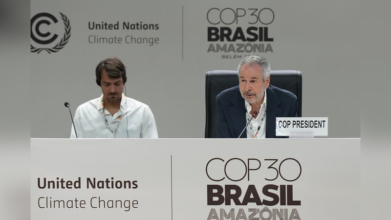 COP30_Summit_Enters_Overtime_as_Nations_Clash_Over_Climate_Deal