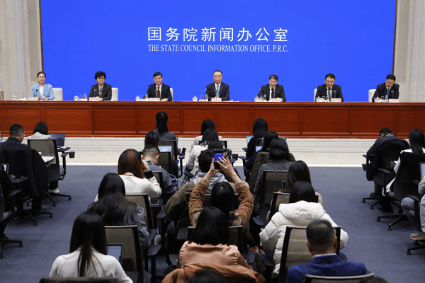 China_Bets_on_Real_World__Scenarios__to_Drive_Tech_Innovation