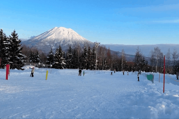 China_Japan_Flight_Cancellations_Rattle_Japan_s_Tourism_Sector video poster