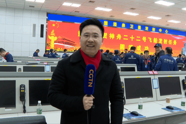 China_Makes_History_with_Emergency_Space_Rescue_Mission video poster