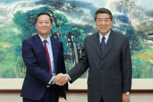 China_Reaffirms_Open_Markets_in_High_Level_Talks_with_KKR_Executive