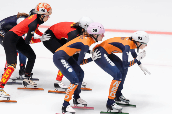 China_Secures_Two_Semifinal_Spots_at_Short_Track_Speed_Skating_World_Tour