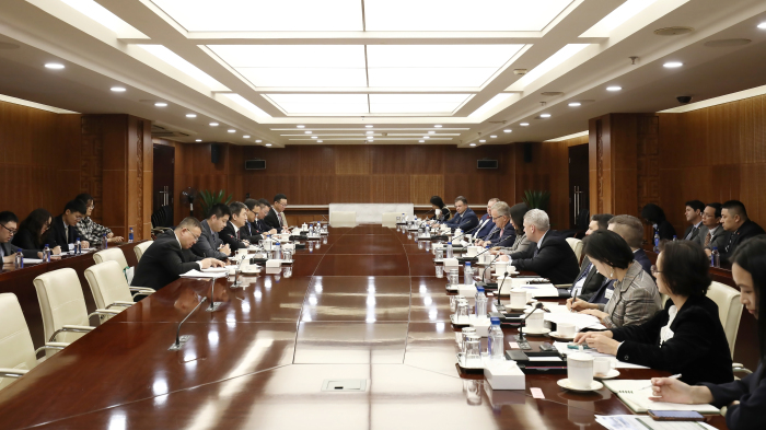 China_Urges_U_S__Collaboration_to_Boost_Agricultural_Trade_Ties