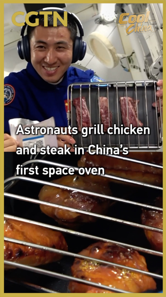 Chinese_Astronauts_Grill_First_Space_Meals_with_New_Orbital_Oven