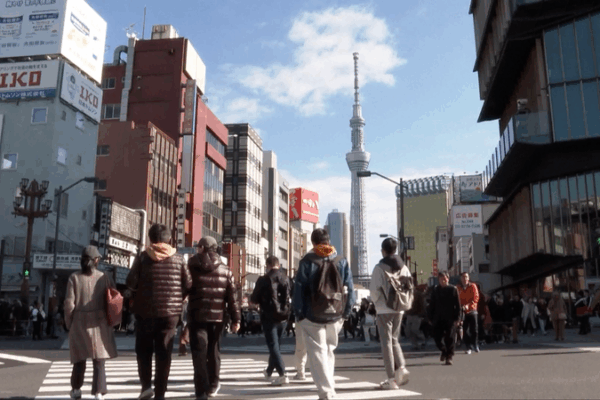 Chinese_Tourism_Slump_Hits_Japan_s_Economy_Amid_Cross_Strait_Tensions video poster