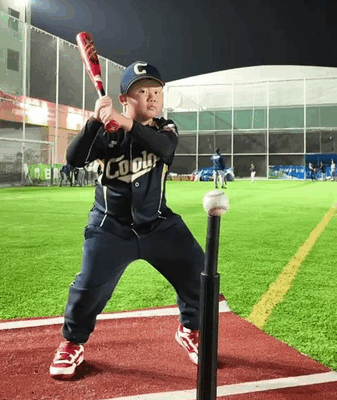 Chongqing_s_Youth_Swing_for_Dreams_Through_Baseball video poster