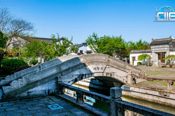 Explore_Shanghai_s_Fengjing_Ancient_Town__A_1_500_Year_Old_Water_Town_Gem video poster