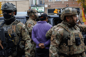 Federal_Judge_Orders_Release_of_Chicago_Migrants_Amid_Legal_Clash