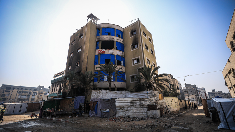 Gaza_Truce_Faces_Strain_Amid_Aid_Shortages__Tensions_Over_Trump_Peace_Plan