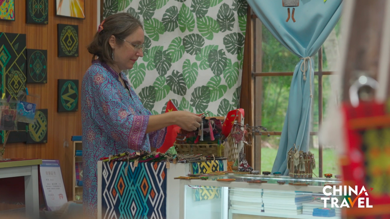 Hainan_s_Customs_Reforms_Fuel_Creative_Ventures__Boost_Local_Livelihoods_poster - Khabar Asia Hainan_s_Customs_Reforms_Fuel_Creative_Ventures__Boost_Local_Livelihoods video poster