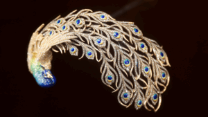 Historical_Treasures_Shine_at_China_International_Import_Expo