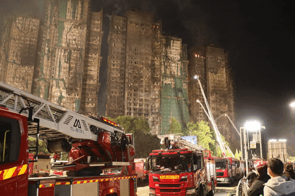 Hong_Kong_Fire_Tragedy_Sparks_Safety_Overhaul_in_Aging_Housing