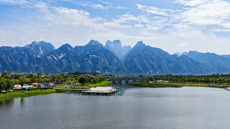 Live__Explore_Mount_Huashan_s_Majestic_Peaks_in_Real_Time_poster - Khabar Asia Live__Explore_Mount_Huashan_s_Majestic_Peaks_in_Real_Time video poster