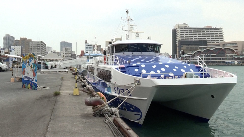 Okinawa_Tourism_Hit_by_Sharp_Drop_in_Chinese_Visitors_Amid_Diplomatic_Strains video poster