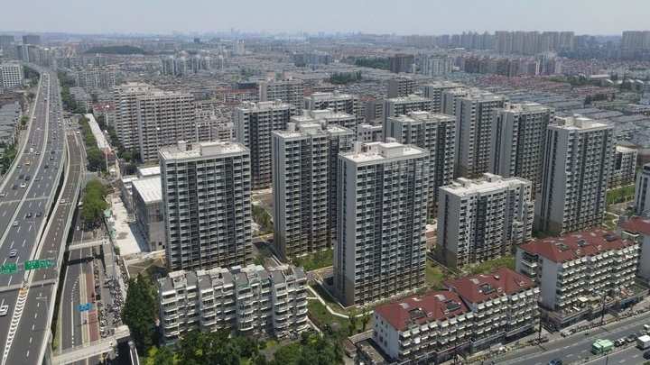 Shanghai_s_Urban_Renewal_Flushes_Out_Chamber_Pot_Era - Khabar Asia Shanghai_s_Urban_Renewal_Flushes_Out_Chamber_Pot_Era