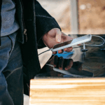 UAE_Warns_Travelers_of_Data_Theft_Risks_at_Public_Chargers