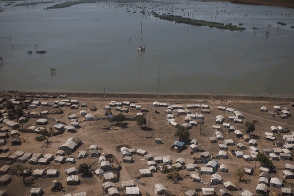 UN_Warns_Climate_Crisis_Amplifies_Refugee_Vulnerabilities_Ahead_of_COP30