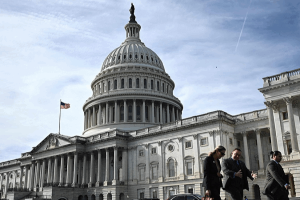 U_S__Government_Shutdown_Nears_Historic_Record_as_Senate_Deadlock_Persists